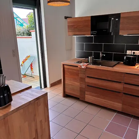 Renovated Duplex With Garden - And Port Within Walking Distance Apartament
