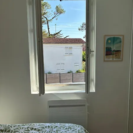 Renovated Duplex With Garden - And Port Within Walking Distance شقة كابروتو